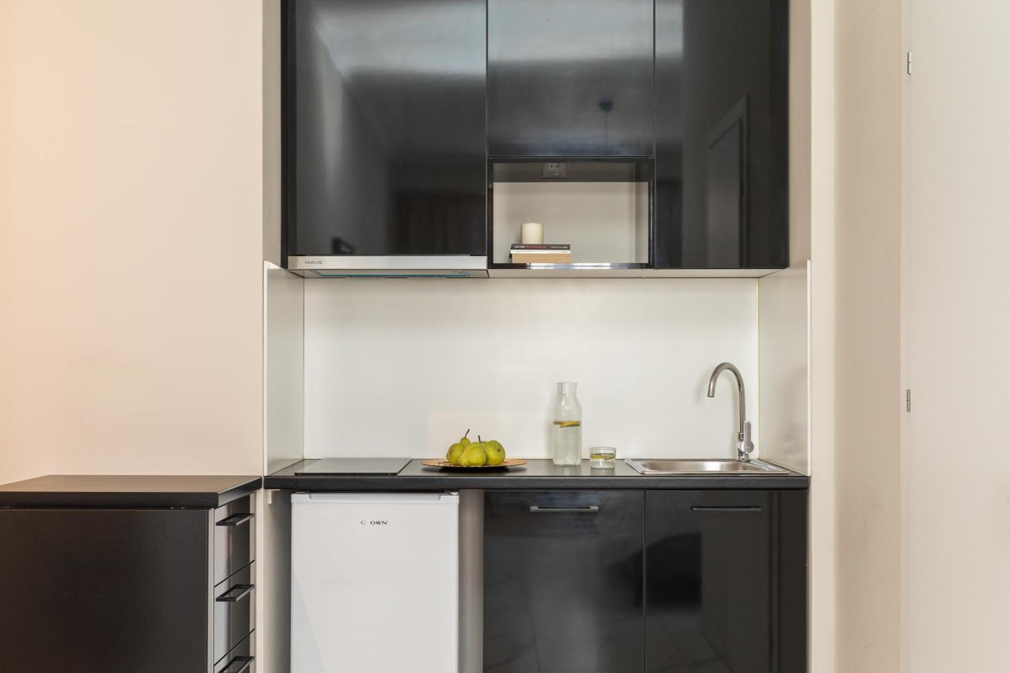Black Onyx Comfort Suites - Timeless Design In A Heritage Building Thessaloníki Ngoại thất bức ảnh